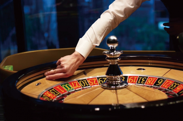 ルーレットやバカラ、ポーカーといった本格カジノゲームが楽しめる