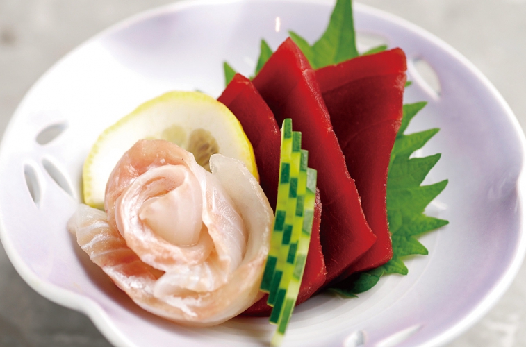 刺身盛り合わせのネタは日によって変更される