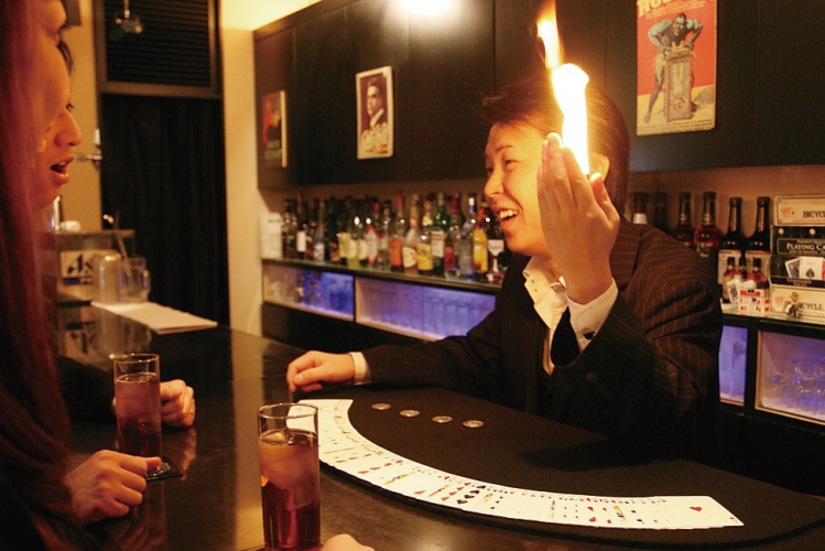 ススキノでマジックバーといえば真っ先に名の挙がる29年目を迎える店