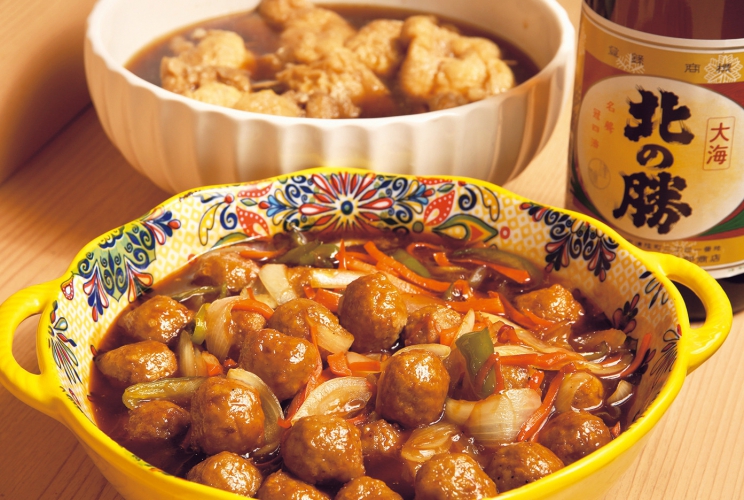 酒のアテにピッタリなおばんざいが中心で1品440円～