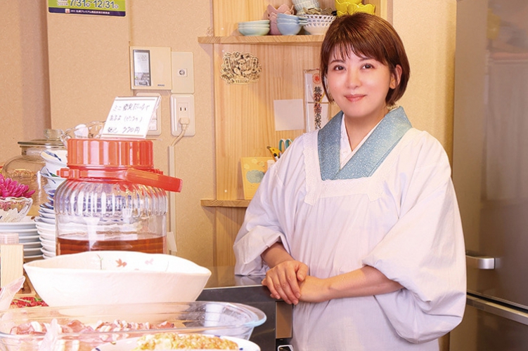 明るい女将の人柄と美味しい料理で癒される 