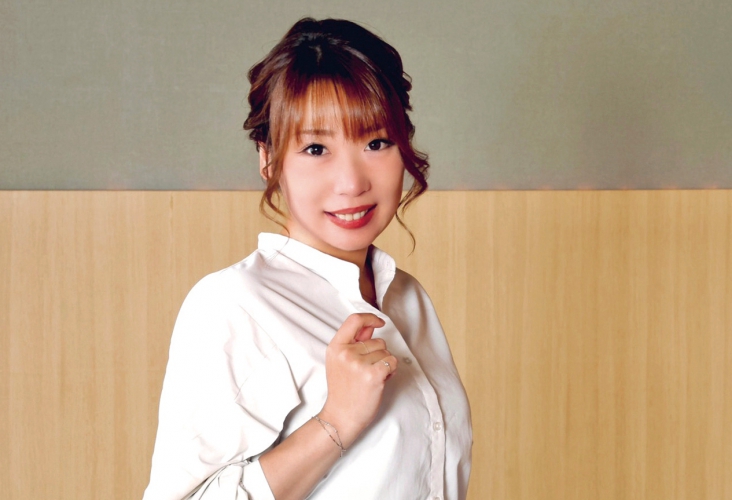 明るい人柄でありながら大人の色気を持ち合わせる優舞ママ