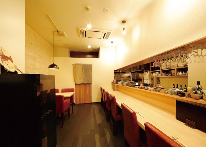 女性客にもウケがよい清潔感のある店内