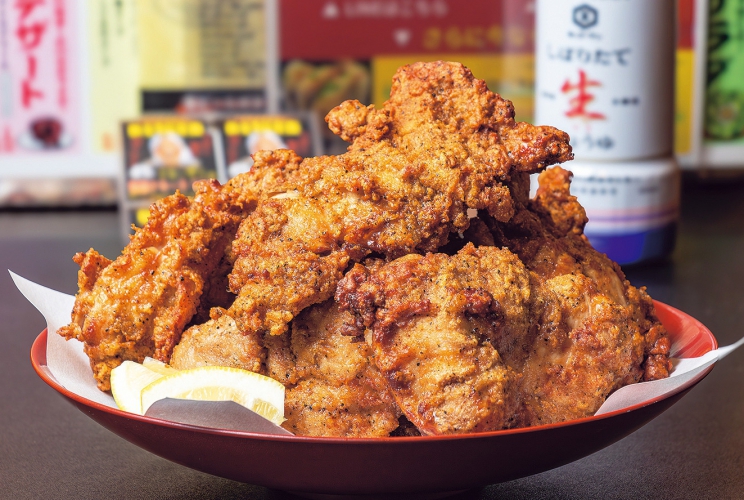 「和田ちゃんの唐揚げ(5個)」989円はハイボール109円と相性抜群