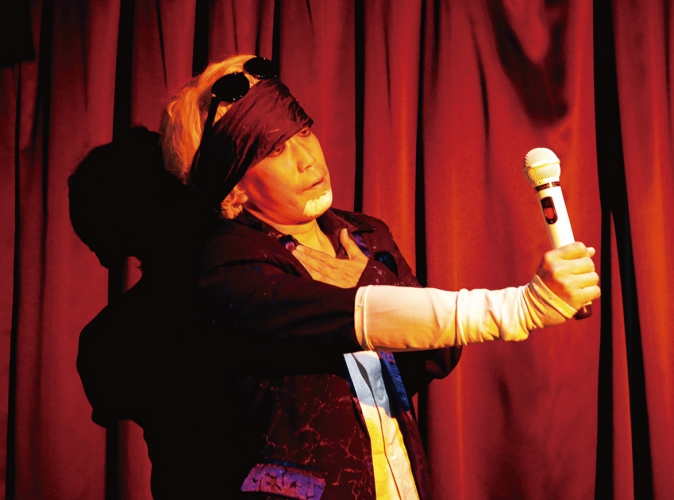 どこか悲壮感漂う雰囲気があり、しっかり芯は捉えた玉置浩二