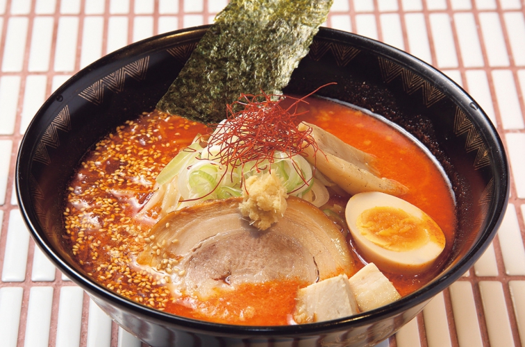 「辛口味噌ラーメン」1,180円