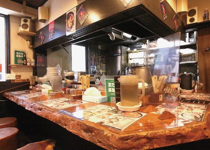 ホテル調理師経験のある店主が札幌ラーメンにひと味加えた1杯を提供