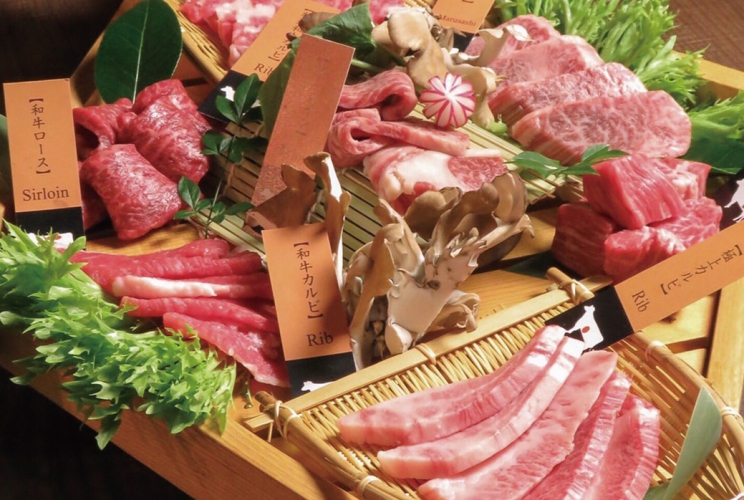 厳選した北海道和牛が含まれるプランやジンギスカン食べ放題などを用意