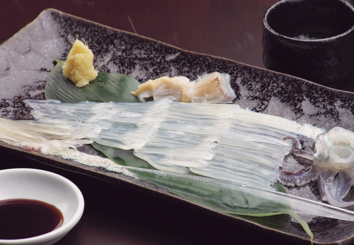 北海道の地酒が豊富に揃い、美味しい北海道の食材と楽しめる