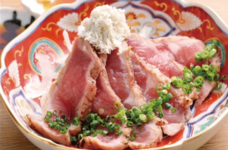 新鮮な道産ラム肉を使用した人気の逸品「ラムのたたき 山わさび」1,298円