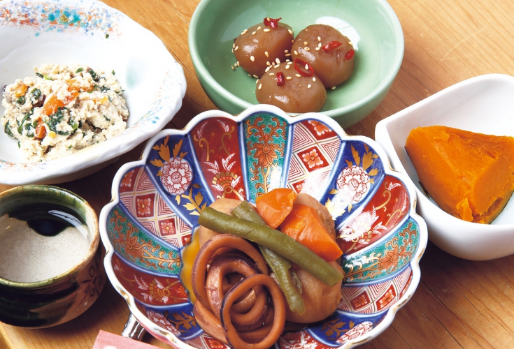 季節の素材を使った日替わり料理が人気