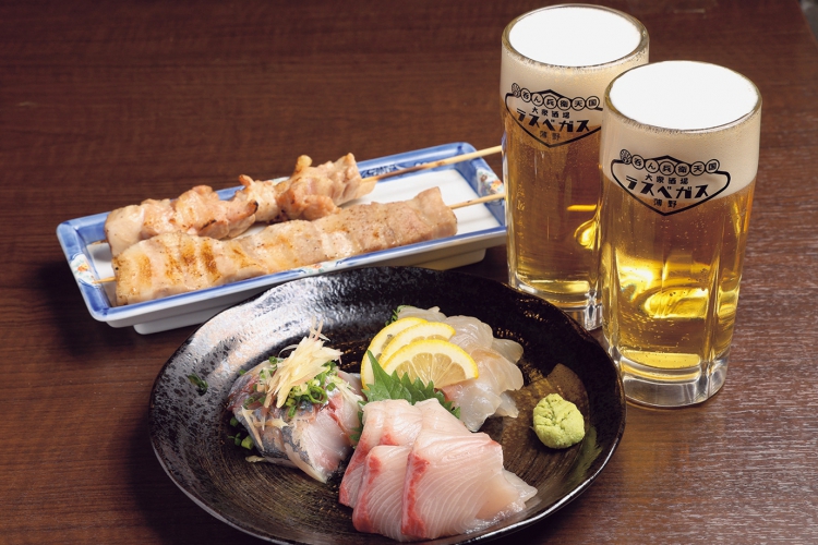 その日に獲れた魚介を使った「本日のお刺身3点盛り」は道産を中心に、旬の素材を厳選して提供