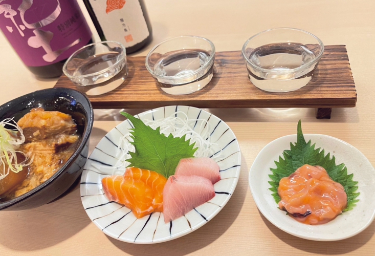こだわりの料理で持てなす女将(左)と会話好きな若女将(右)