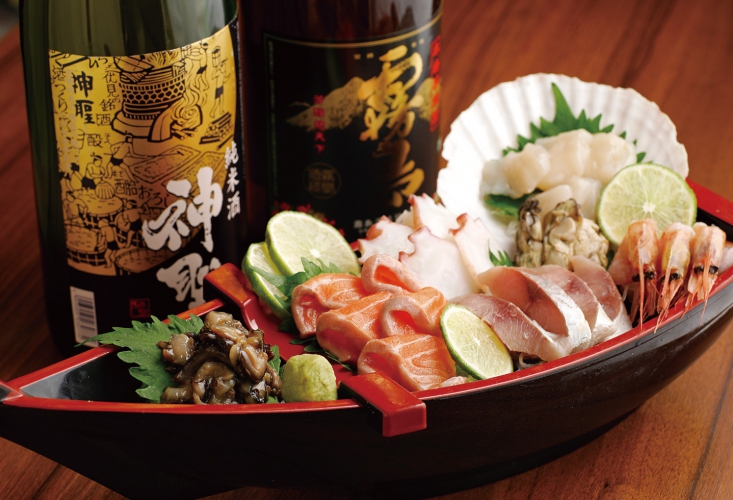 魚介の旨みや香り、食感をしっかり感じさせてくれる料理が中心