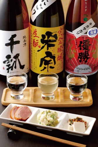 3種飲み比べ1,200円は60mlグラスで3種をお好みで選ぶことができる