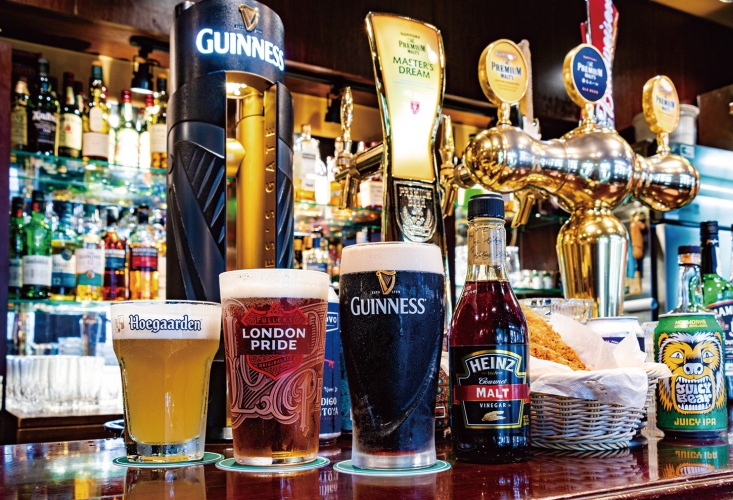 ギネス、ロンドンプライドなどの樽生ビールほかIPA各種あり