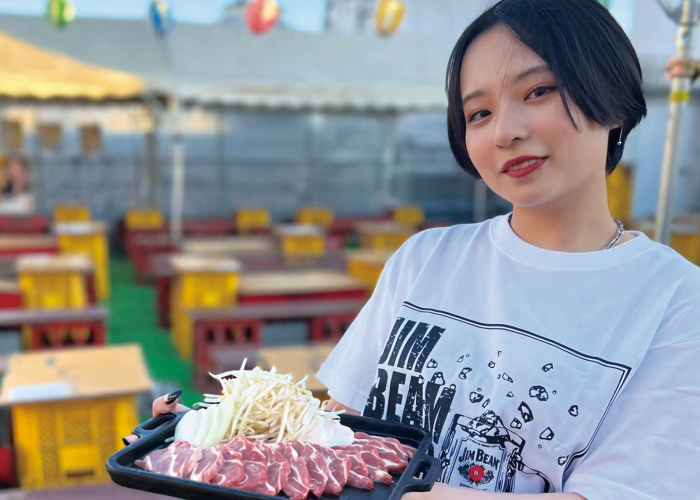 北海道ならではの「元祖！炙り味付きジンギスカン」980円が1番人気
