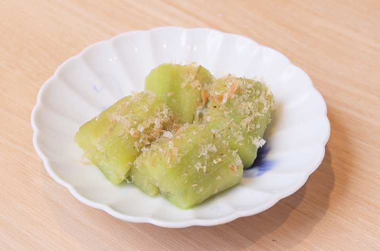 1品料理も充実しており、海鮮料理を含む和食はもちろんのこと洋食などもあり