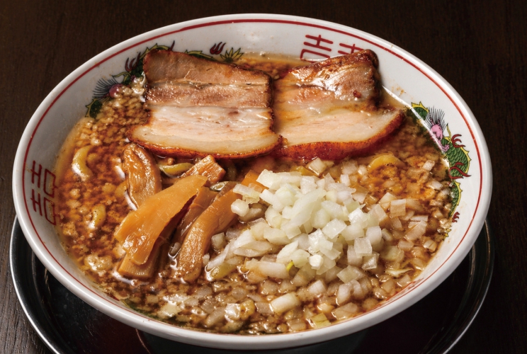 煮干し、サバ、アジなどの旨みが冴える「俺流燕参上ラーメン」