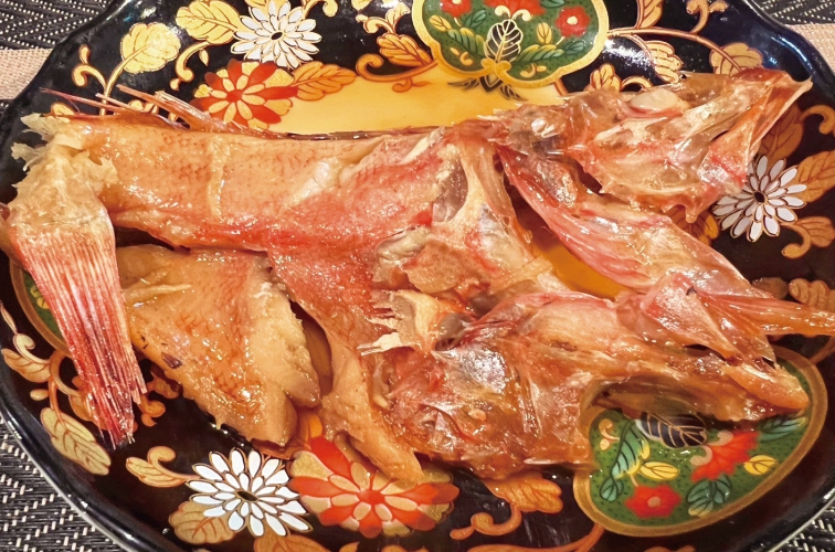 日替わりで用意される本日のお魚、この日はキンキの煮付け